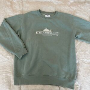 Aritzia TNA Crewneck